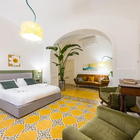 Kea Home, Entire House In The Heart Of Naples-3